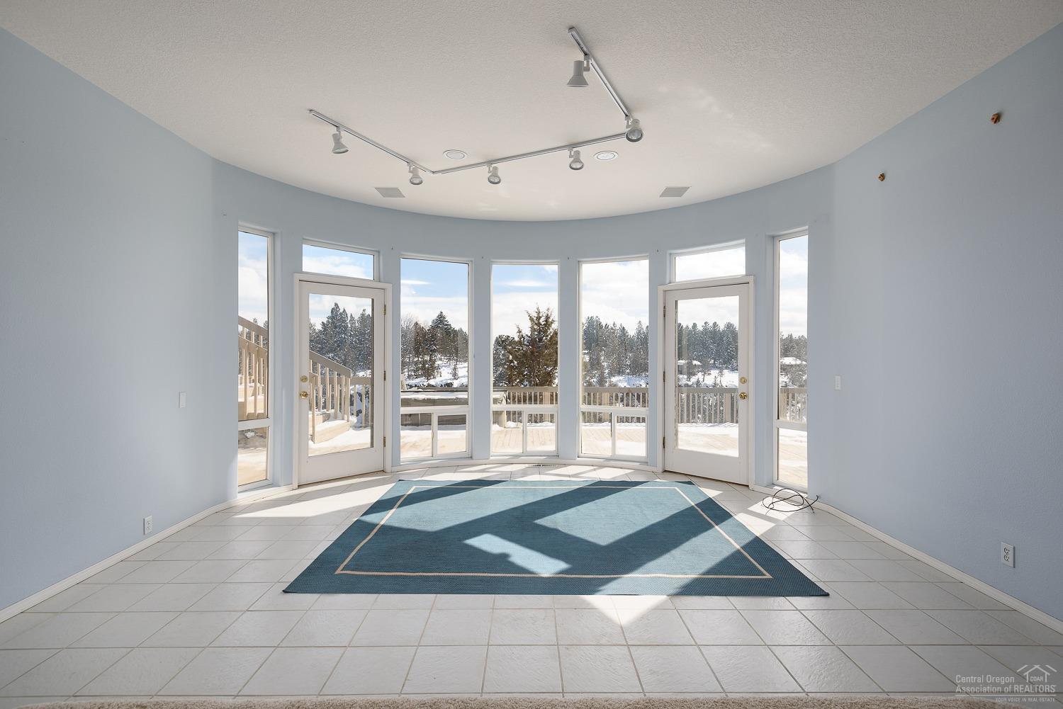 65174 High Ridge Drive Bend, OR 97703 - Photo 16 of 24 Additional Photo