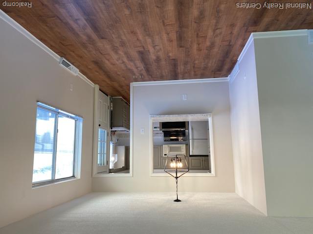 903 Roselawn Drive Rochester, MI 48307 - Photo 6 of 12 and a textured ceiling