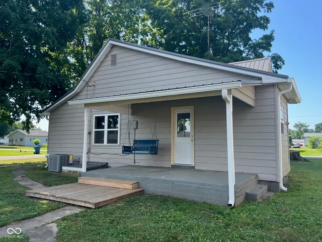$119,900 | 577 Blue Street, Montezuma, IN 47862