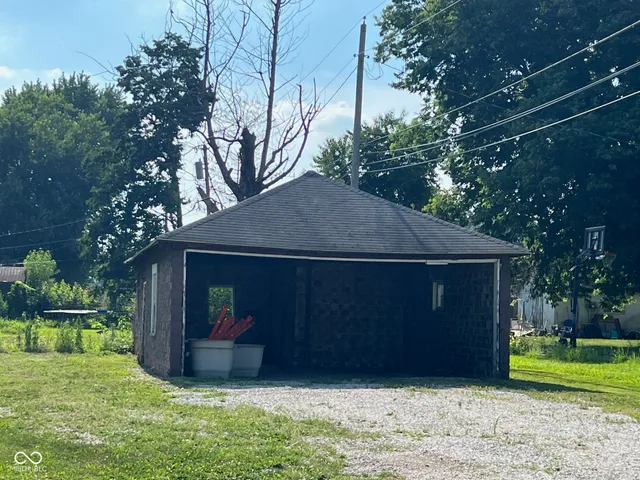$119,900 | 577 Blue Street, Montezuma, IN 47862