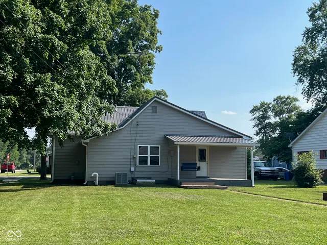 $119,900 | 577 Blue Street, Montezuma, IN 47862