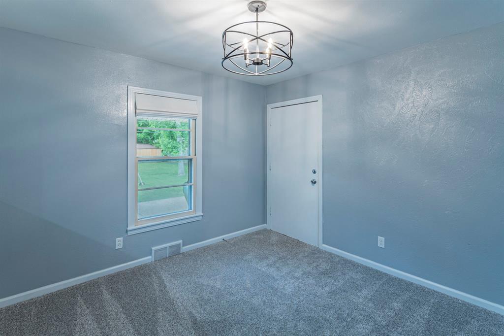 3721 Ruth Road Richland Hills, TX 76118 - Photo 11 of 30