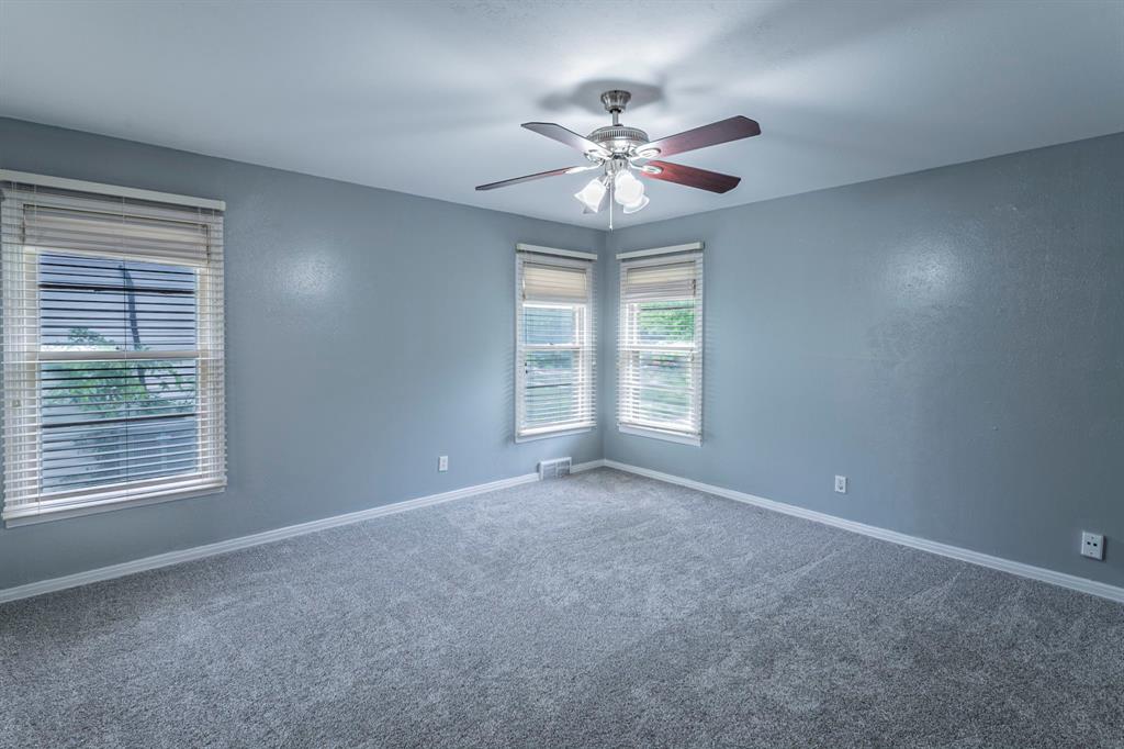 3721 Ruth Road Richland Hills, TX 76118 - Photo 12 of 30