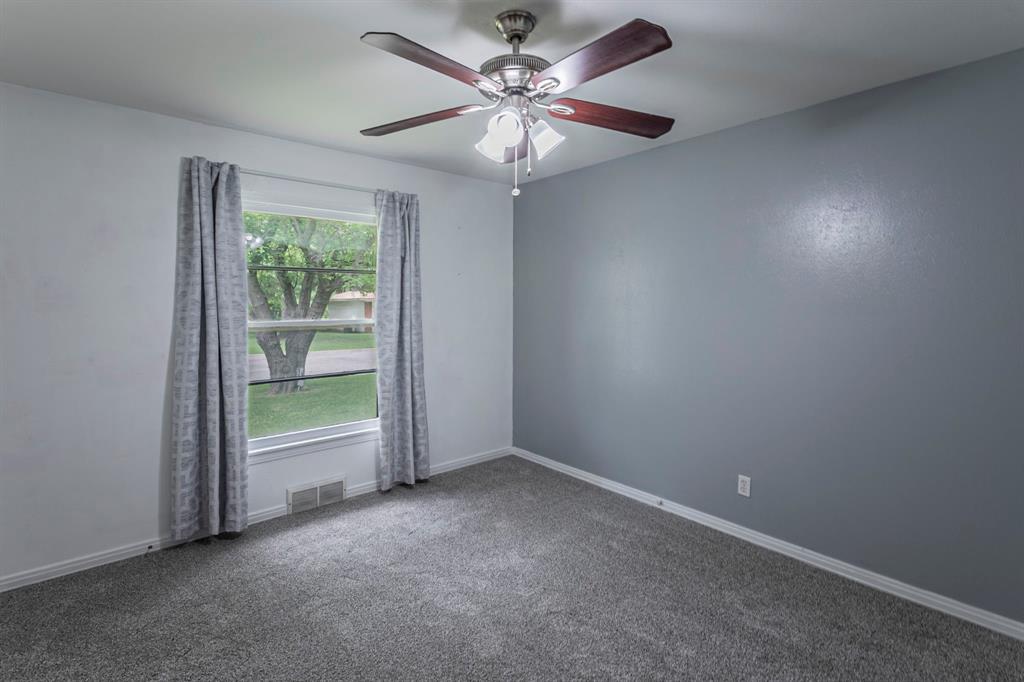 3721 Ruth Road Richland Hills, TX 76118 - Photo 19 of 30