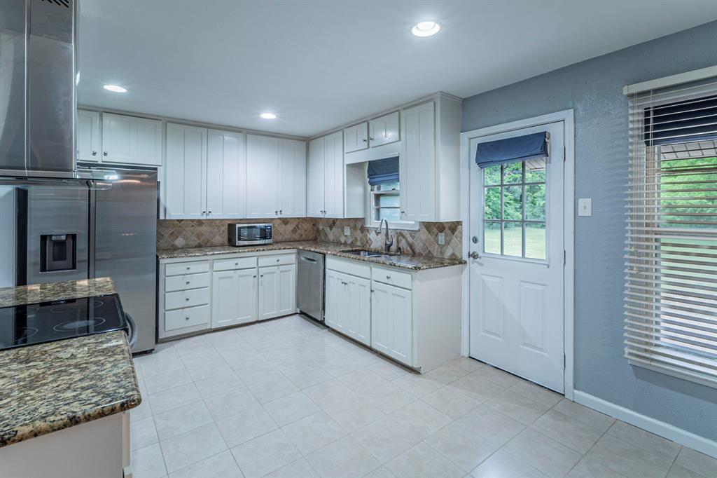 3721 Ruth Road Richland Hills, TX 76118 - Photo 8 of 30