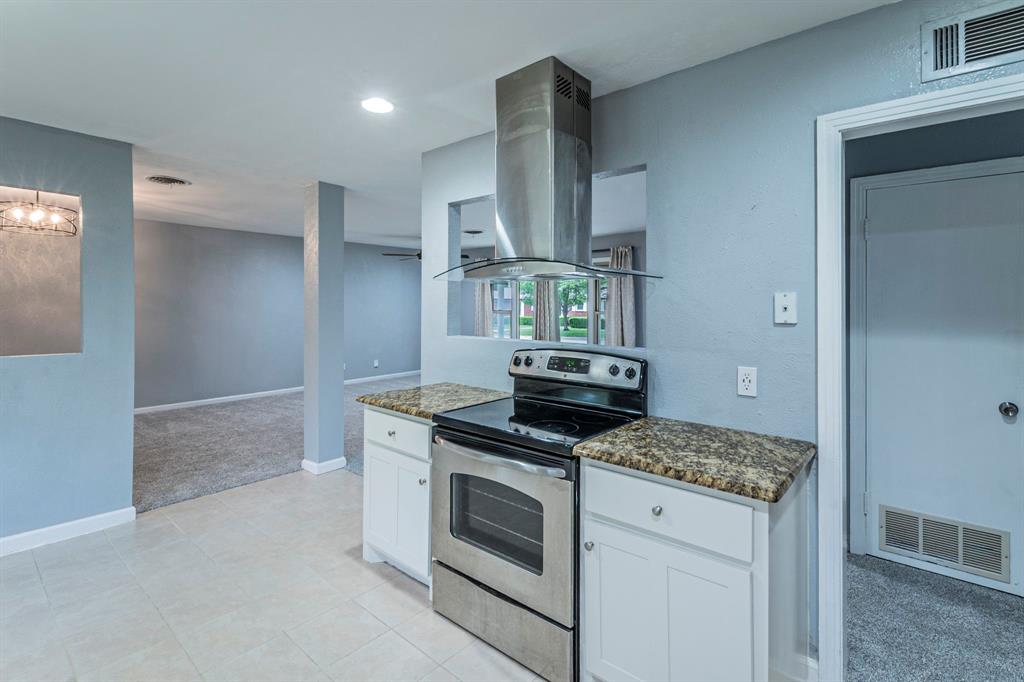 3721 Ruth Road Richland Hills, TX 76118 - Photo 10 of 30