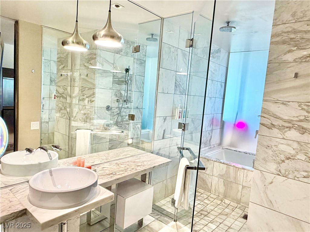 4381 West Flamingo Road, Unit 3903 Las Vegas, NV 89103 - Photo 11 of 31