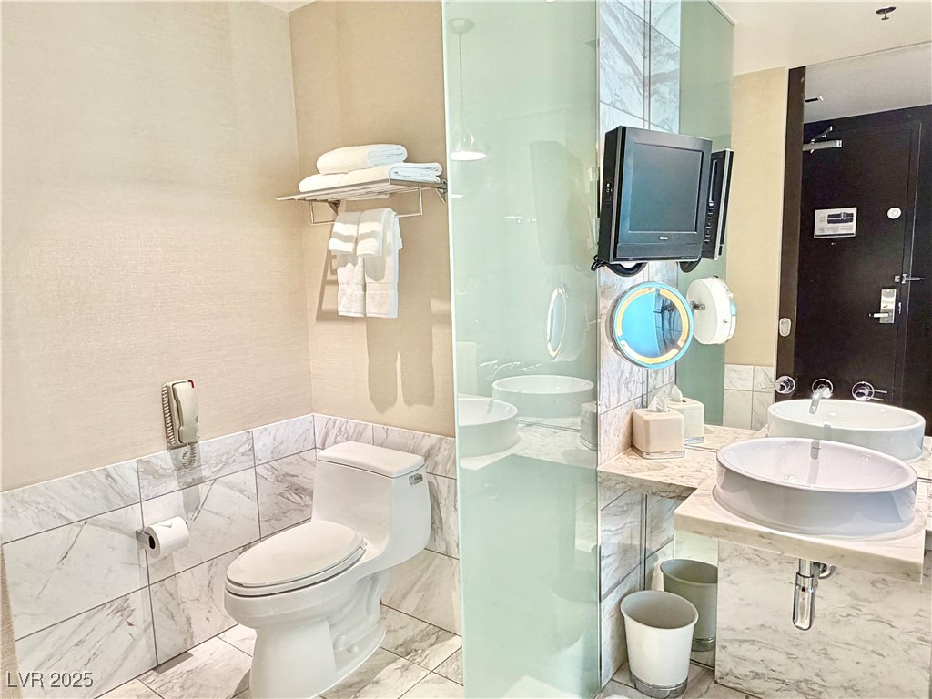 4381 West Flamingo Road, Unit 3903 Las Vegas, NV 89103 - Photo 12 of 31