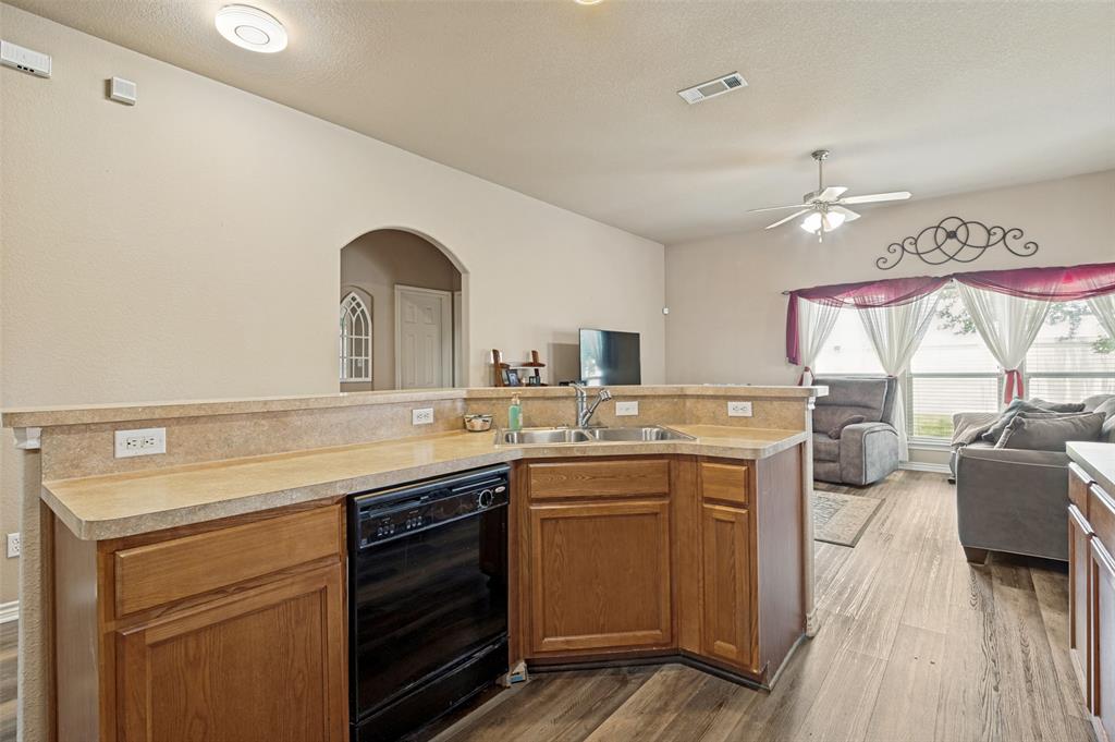 105 High Meadow Road Red Oak, TX 75154 - Photo 12 of 25