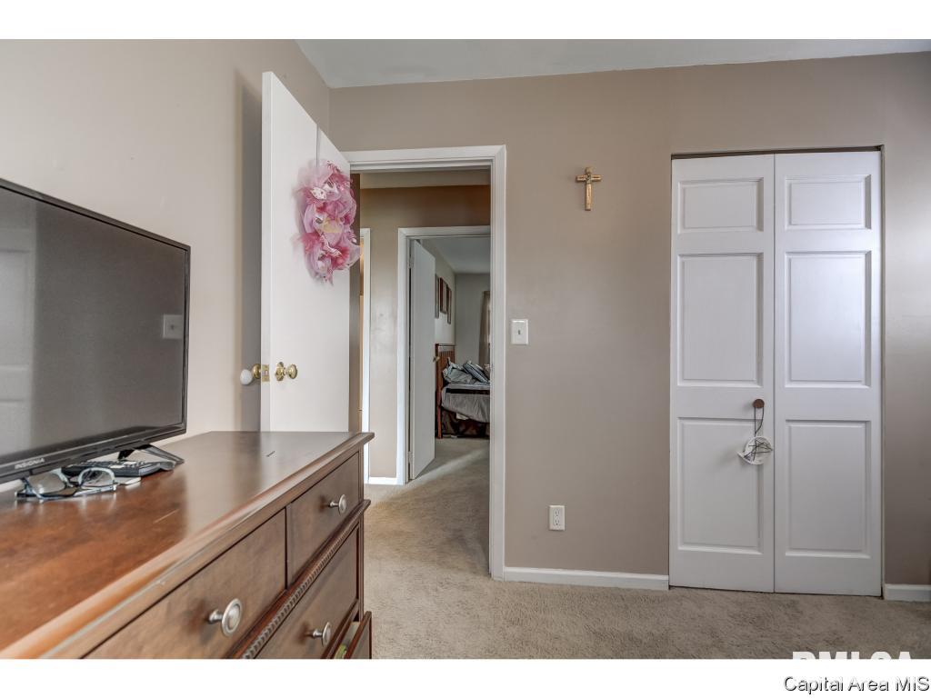 9 Lariat Drive Springfield, IL 62702 - Photo 13 of 36