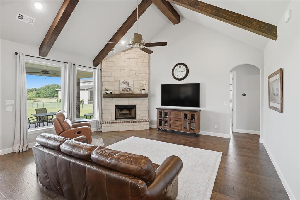 917 County Road 2175 Decatur, TX 76234 - Photo 6 of 34