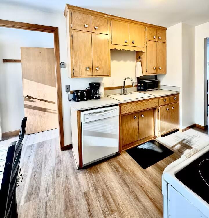 1064 Glenhill Road St. Paul, MN 55126 - Photo 7 of 19