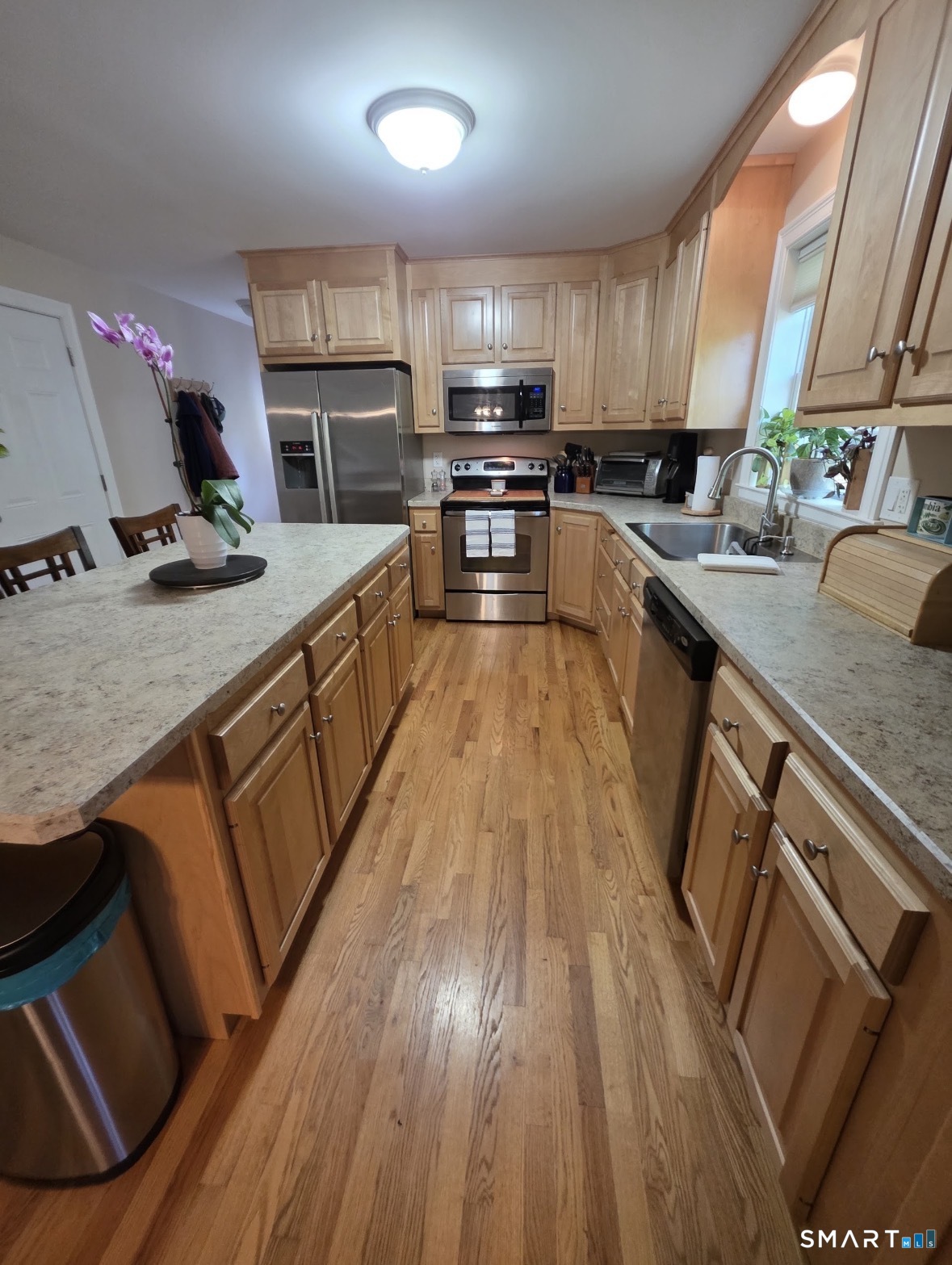 71 Lakeview Road Plymouth, CT 06786 - Photo 6 of 31 Gallery Image 6
