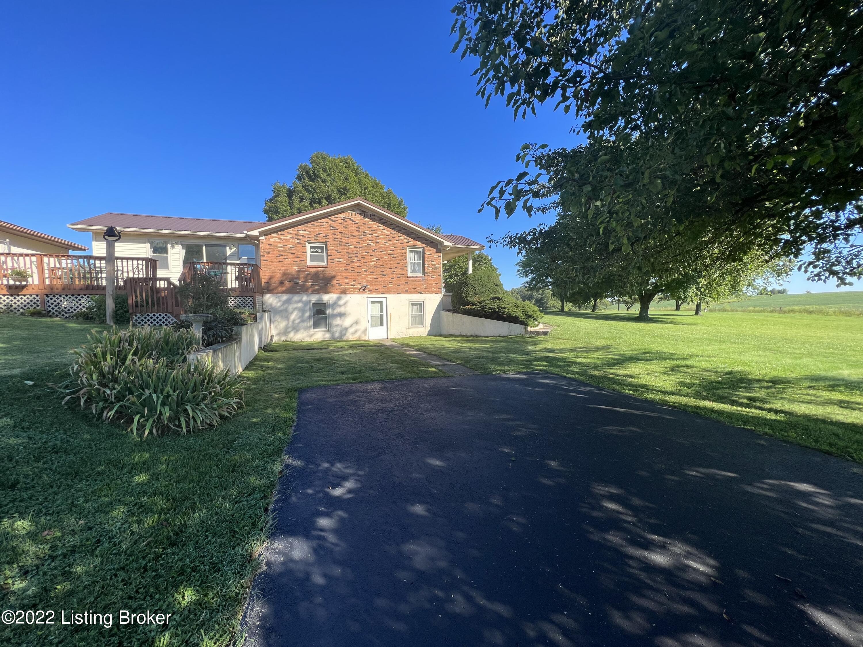 999 Fred Fackler Road Brandenburg, KY 40108 - Photo 9 of 43 ACAC6B5F-7609-4EC8-B73A-B32AA696080A