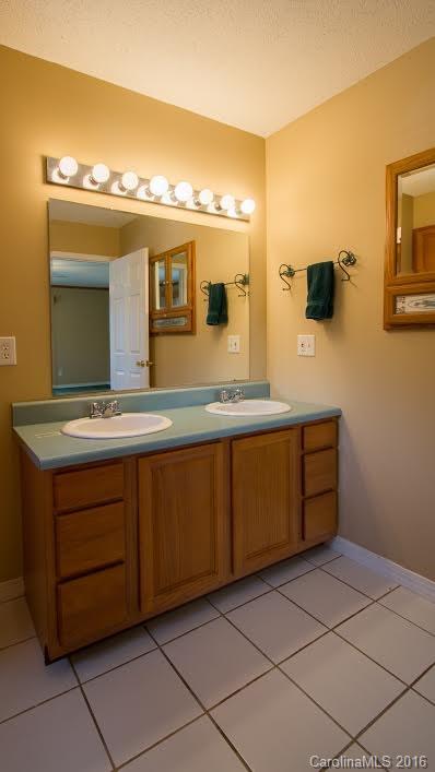 468 Echo Ridge Road Whittier, NC 28789 - Photo 11 of 16 Gallery Image 11