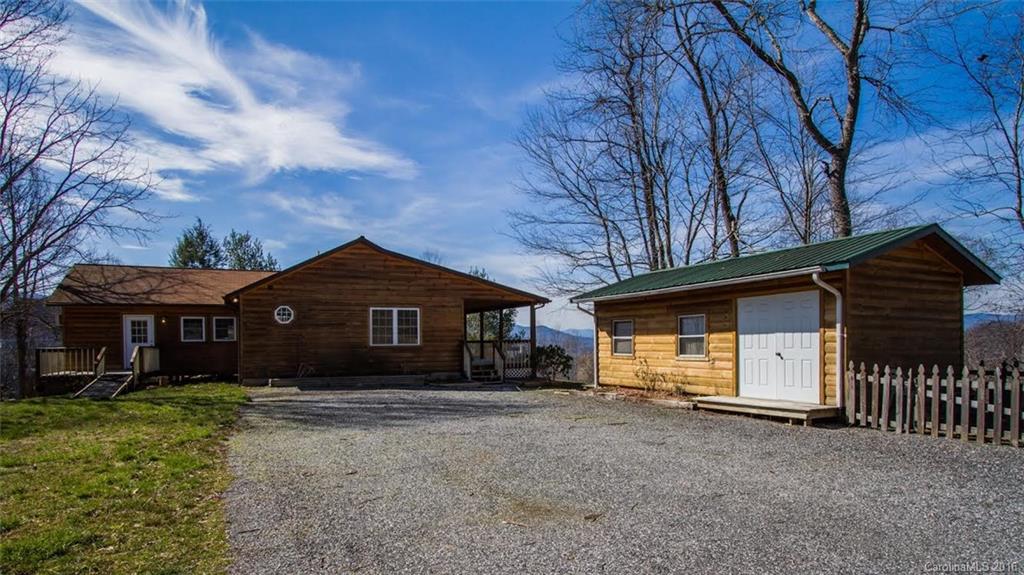 468 Echo Ridge Road Whittier, NC 28789 - Photo 5 of 16 Gallery Image 5