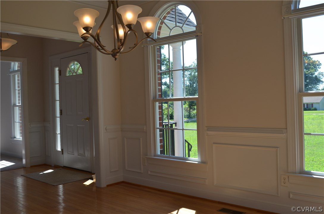 1006 Schroeder Road Powhatan, VA 23139 - Photo 4 of 30 Dining room features paladeian windows along with