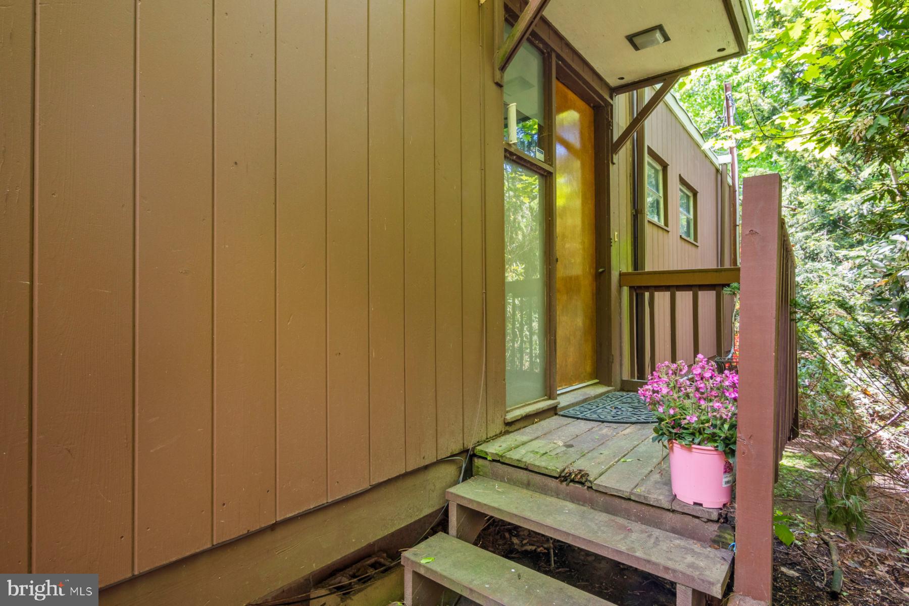 402 Randall Road Wyncote, PA 19095 - Photo 8 of 41