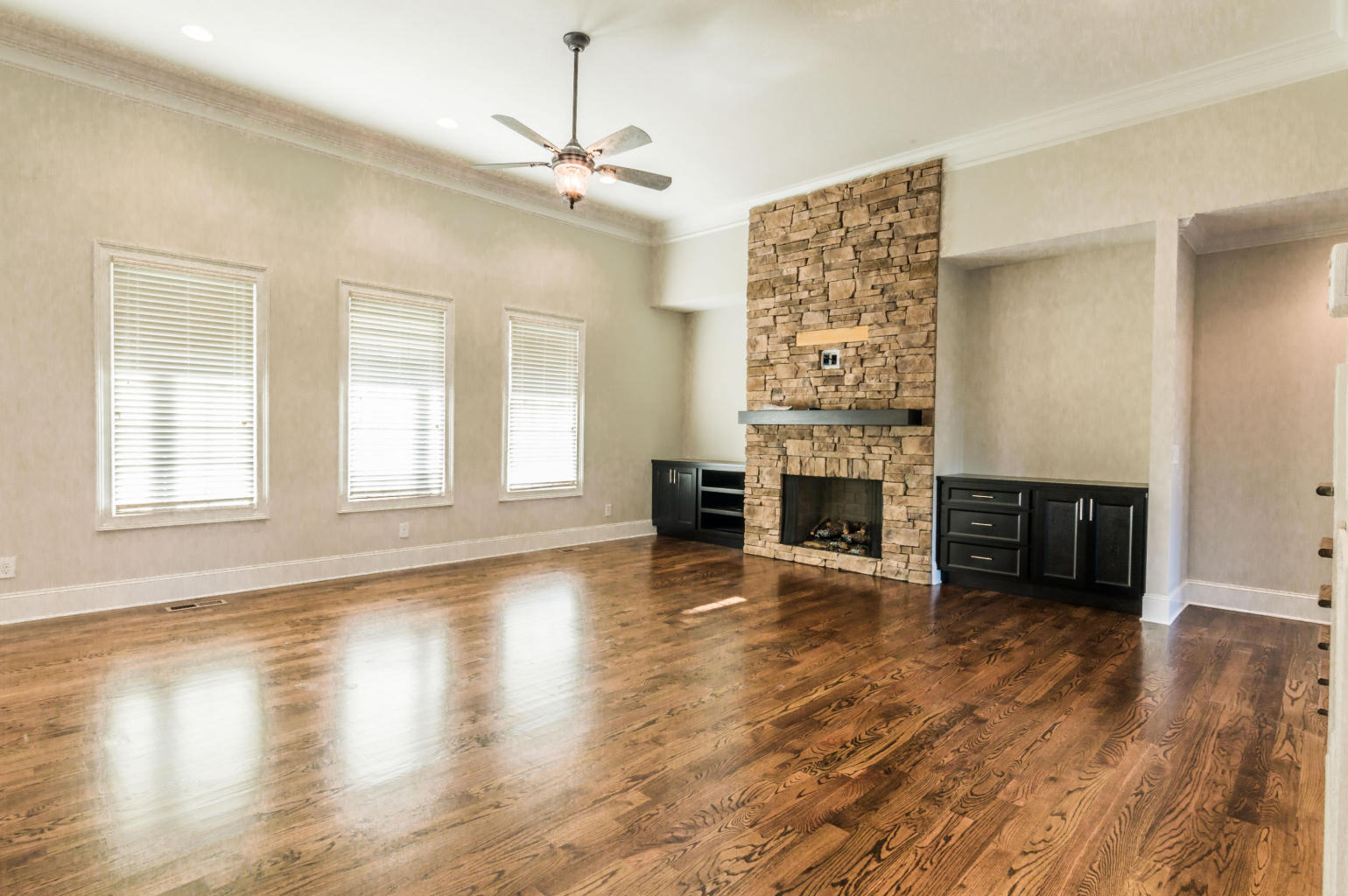 6575 Deep Canyon Road Hixson, TN 37343 - Photo 14 of 49 20160509182022650683000000-o