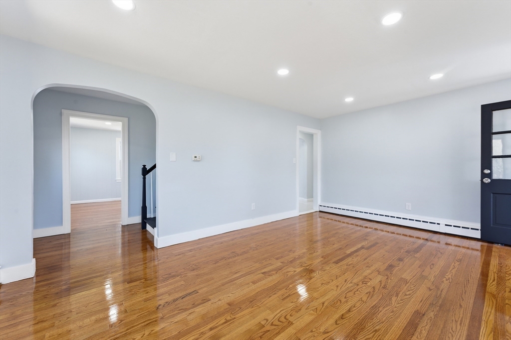 21 Wrona Street Springfield, MA 01151 - Photo 14 of 36