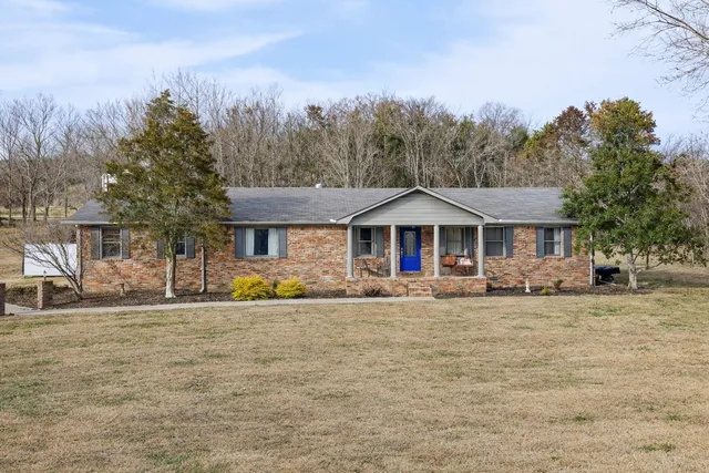 $340,000 | 13 Sunrise Lane, Fayetteville, TN 37334