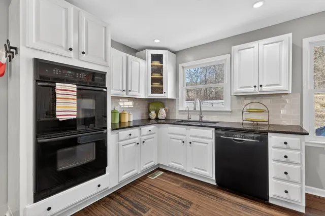 $340,000 | 13 Sunrise Lane, Fayetteville, TN 37334