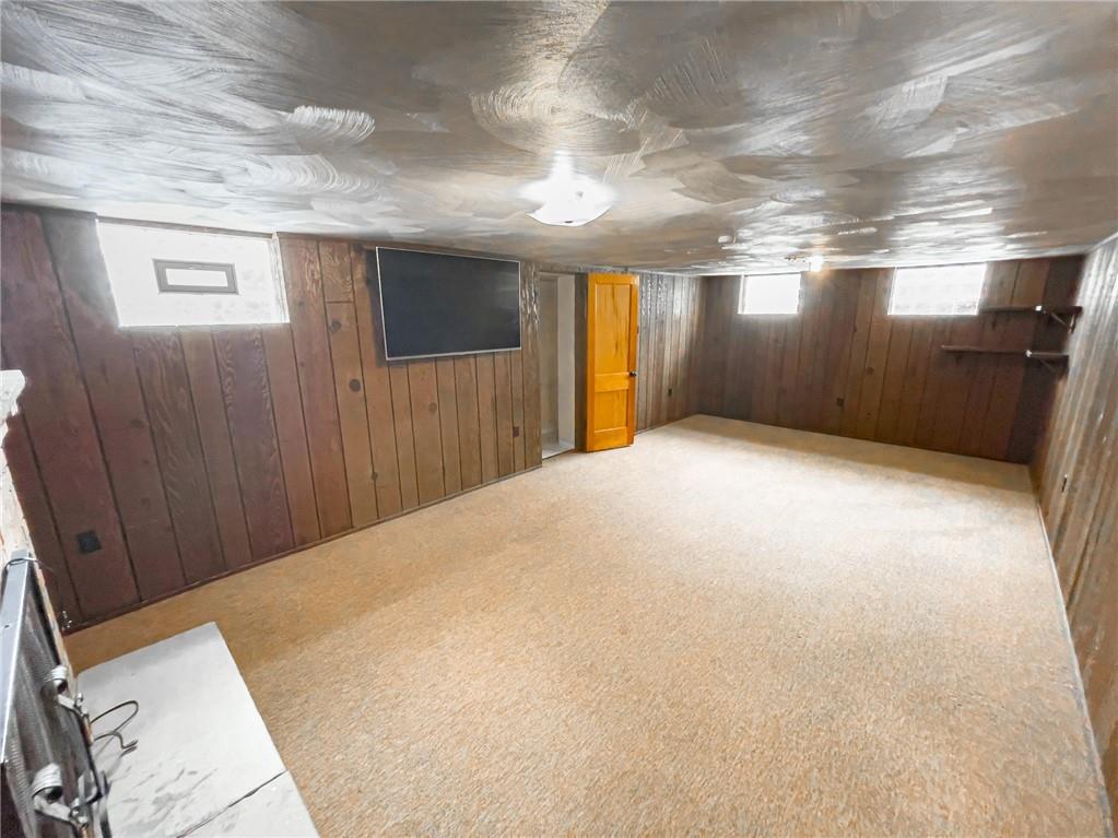 411 Colonial Drive Monroeville, PA 15146 - Photo 25 of 39 a view of a hallway