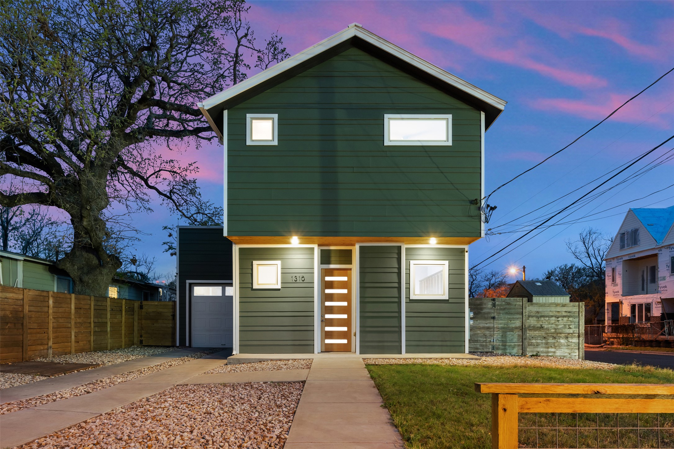 1310 Cedar Avenue Austin, TX 78702 - Photo 6 of 39