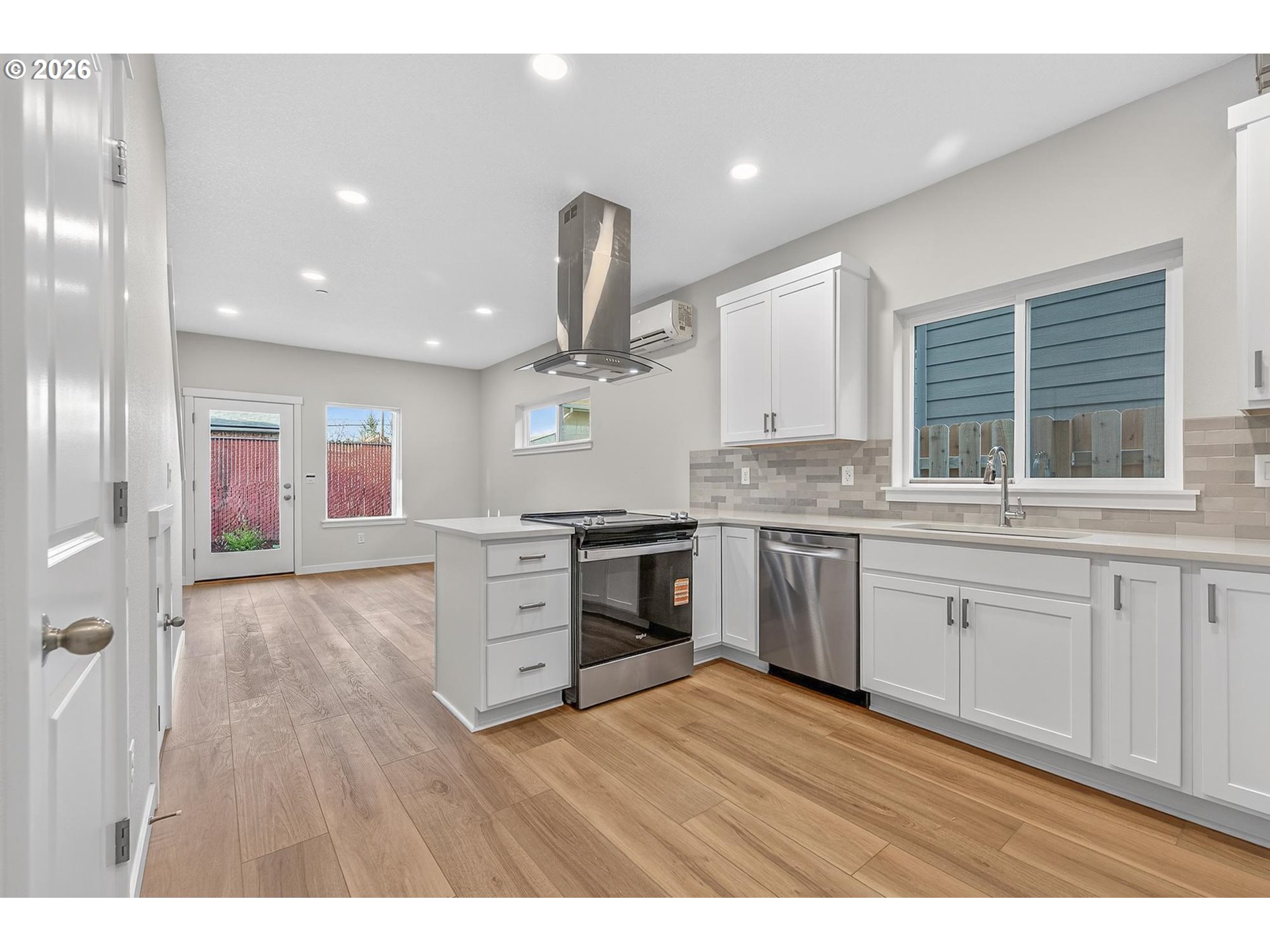 9269 East Burnside Street Portland, OR 97220 - Photo 7 of 24