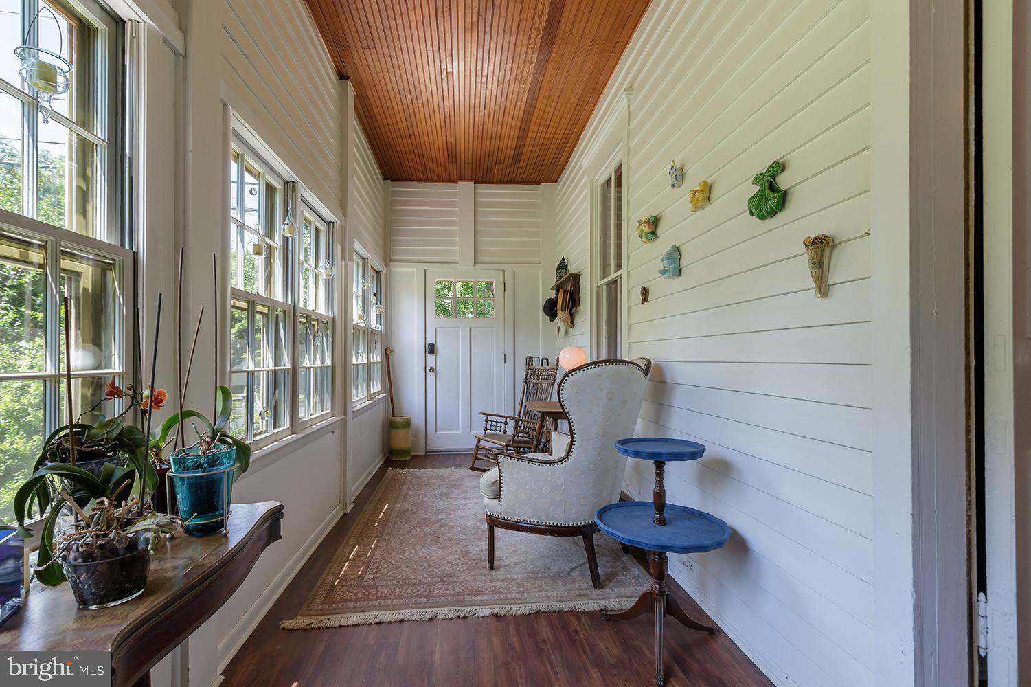 16 Union Street Medford, NJ 08055 - Photo 3 of 30 Enclosed front porch entry
