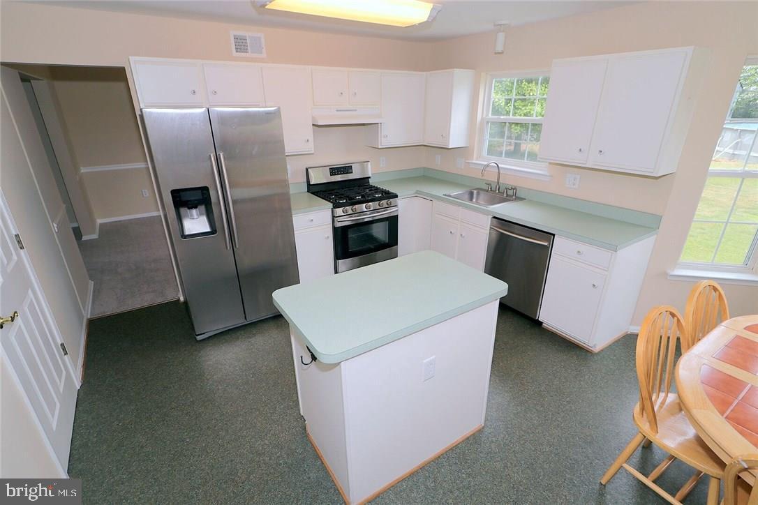 112 Marlin Road Manahawkin, NJ 08050 - Photo 14 of 37