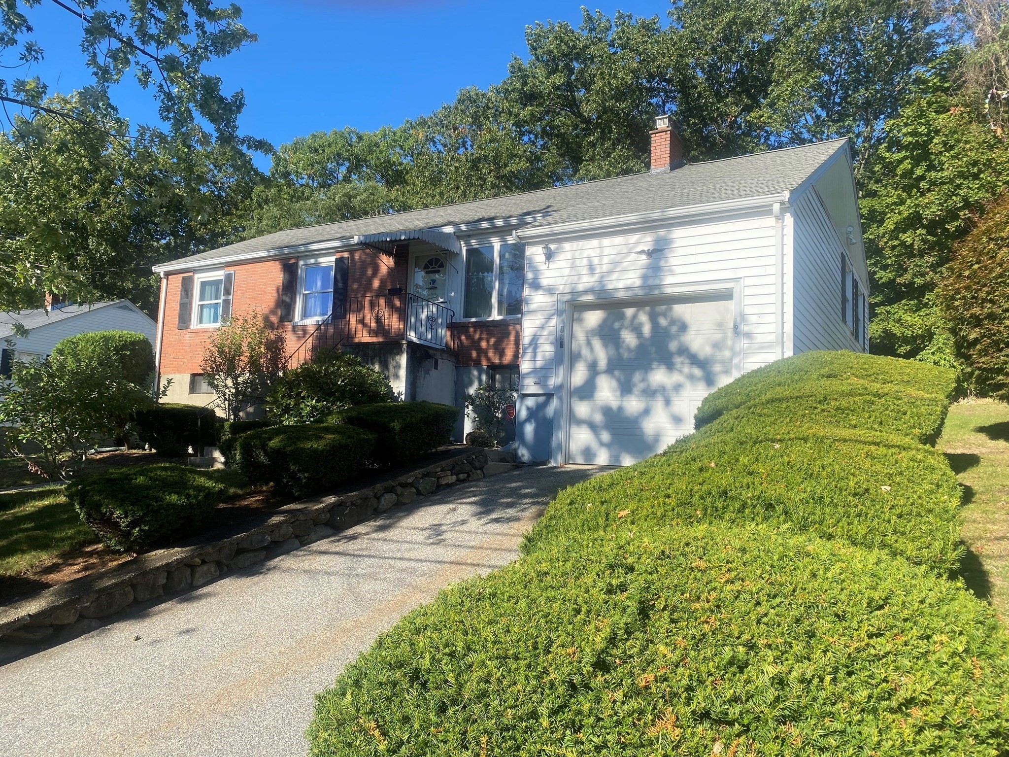 195 Temple Road Waltham, MA 02452 - Photo 2 of 33 Gallery Image 2