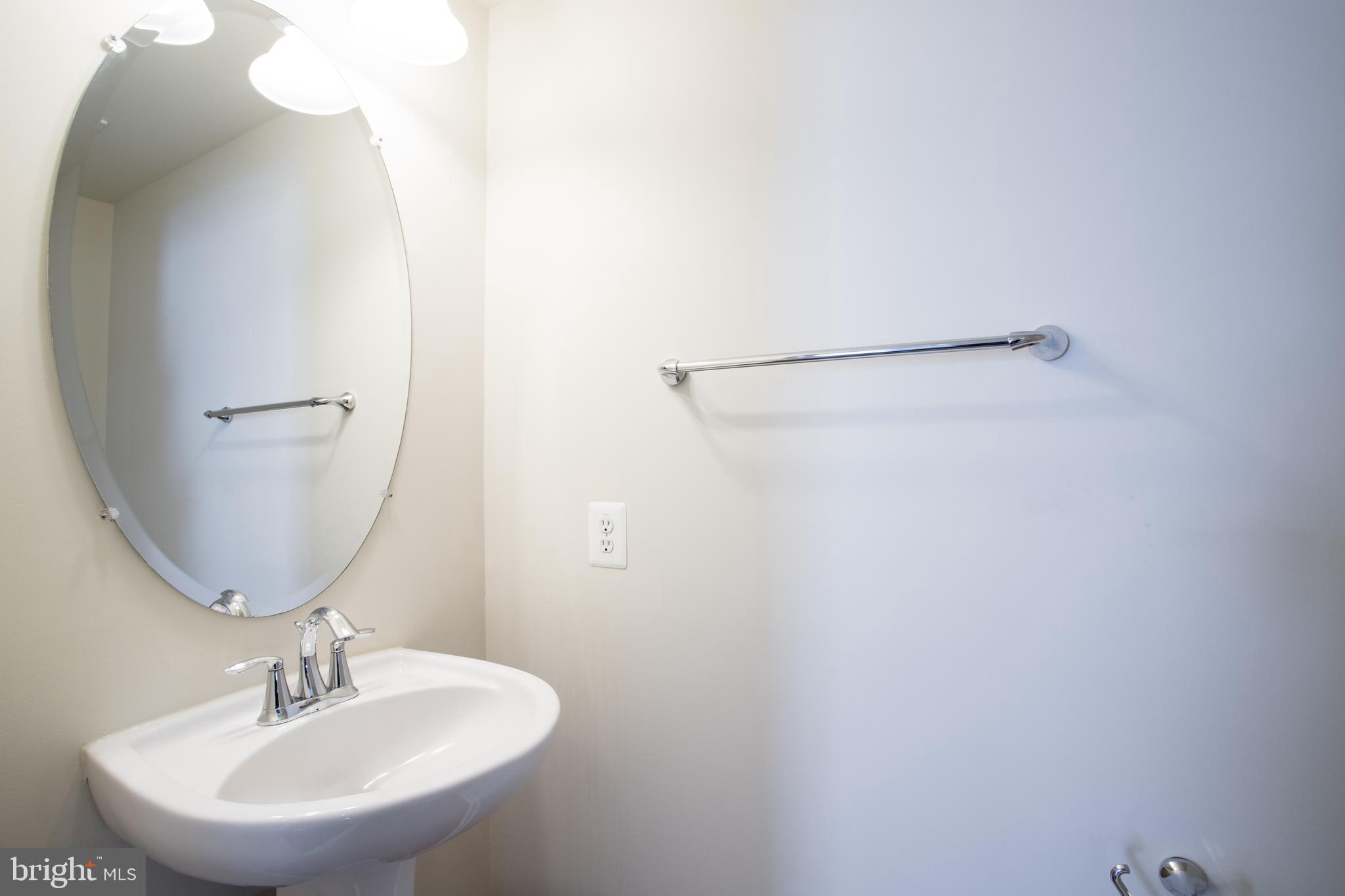 11716 Leesborough Circle Silver Spring, MD 20902 - Photo 8 of 23