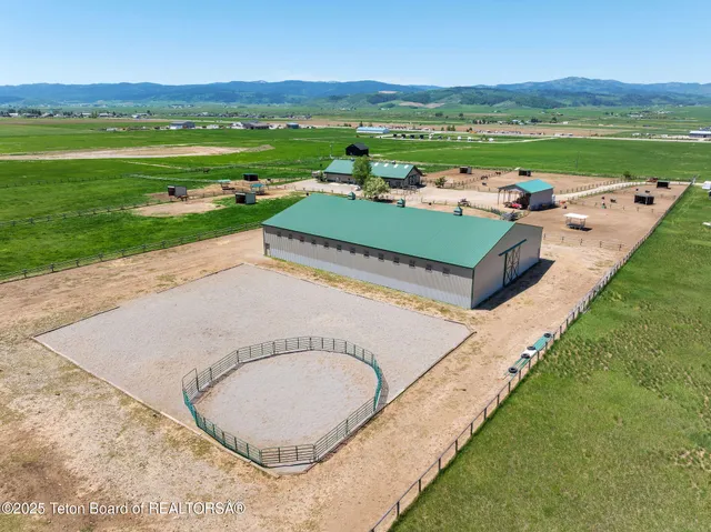 $2,850,000 | 86 Hawks Rest Road, Etna, WY 83118