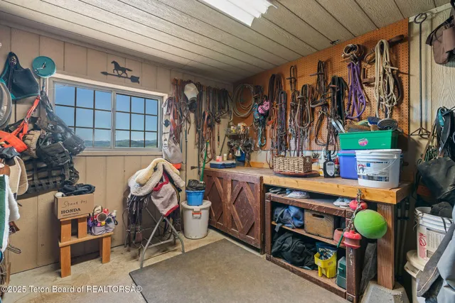 $2,850,000 | 86 Hawks Rest Road, Etna, WY 83118