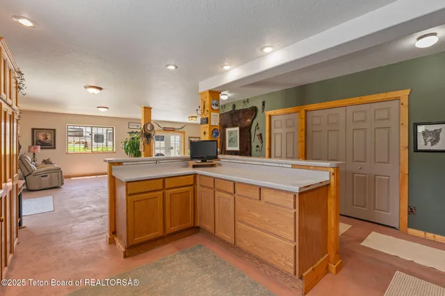 $2,850,000 | 86 Hawks Rest Road, Etna, WY 83118