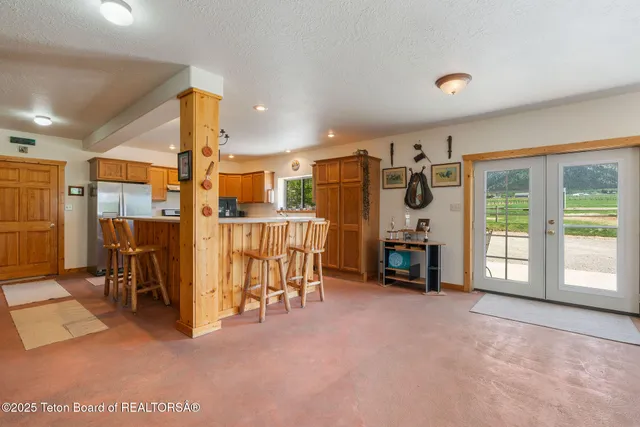$2,850,000 | 86 Hawks Rest Road, Etna, WY 83118