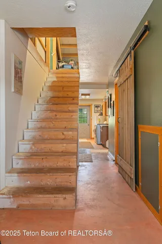 $2,850,000 | 86 Hawks Rest Road, Etna, WY 83118