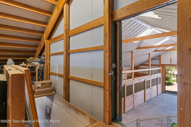 $2,850,000 | 86 Hawks Rest Road, Etna, WY 83118