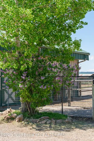 $2,850,000 | 86 Hawks Rest Road, Etna, WY 83118