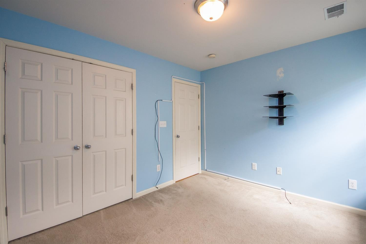 2280 Spurr Road Lexington, KY 40511 - Photo 17 of 23 Guest Bedroom