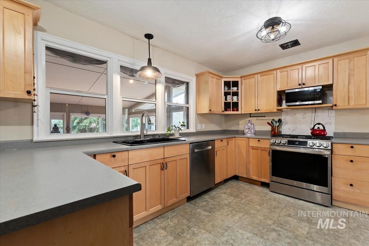 3109 West Gerrard Street Boise, ID 83703 - Photo 7 of 38