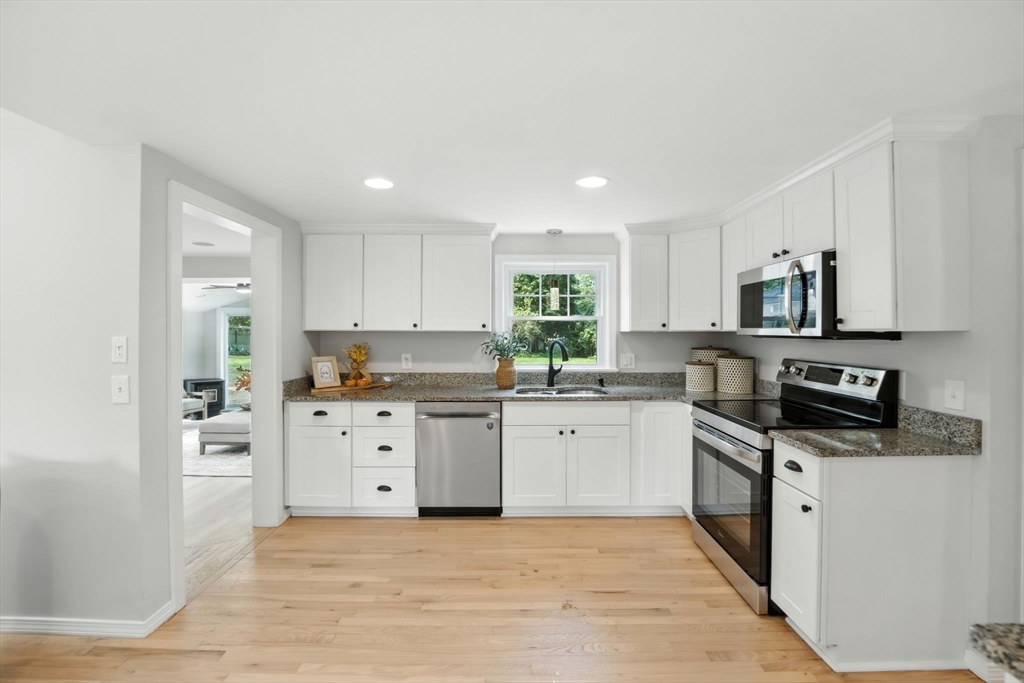 29 Kempton Road Millville, MA 01529 - Photo 6 of 42 Gallery Image 6