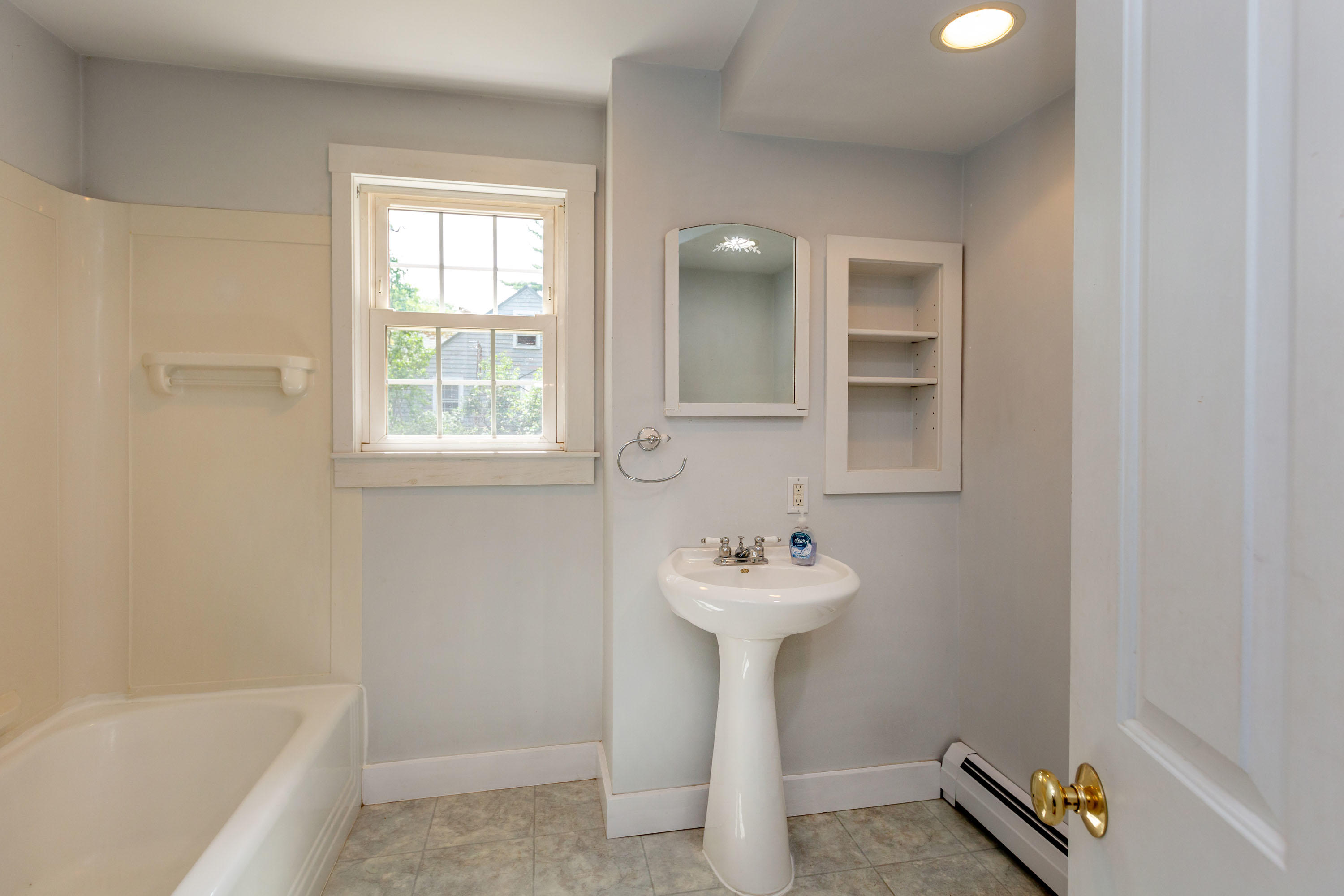 140 Church Road Brunswick, ME 04011 - Photo 18 of 42 Full bath
