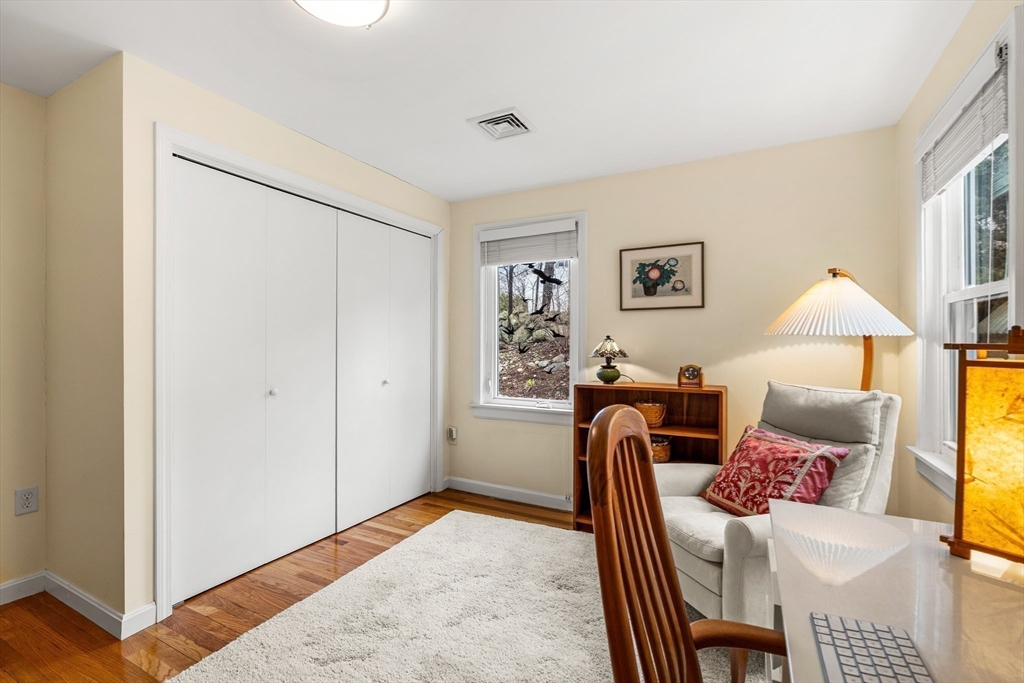 11 Ridge Street Winchester, MA 01890 - Photo 13 of 40