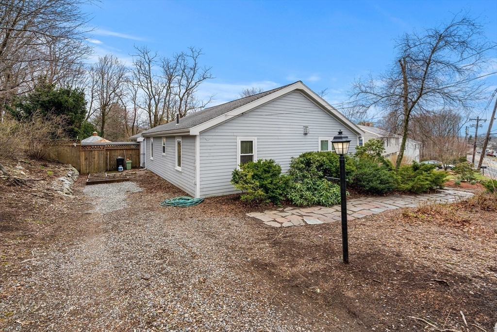 11 Ridge Street Winchester, MA 01890 - Photo 37 of 40