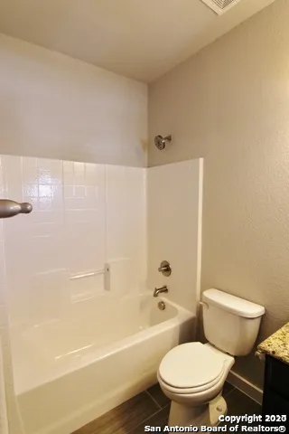 $1,735 | 418 Creekside Curve, New Braunfels, TX 78130