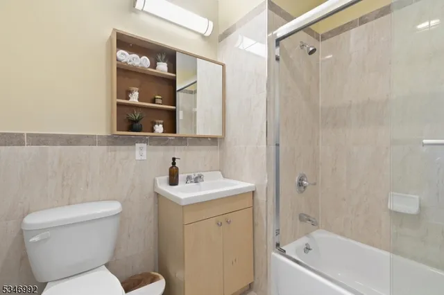 $2,687 | 520 Belleville Avenue, Unit S401, Belleville, NJ 07109