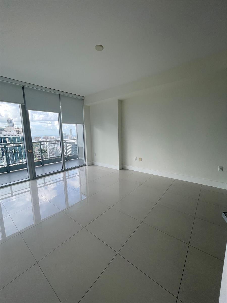 92 Southwest 3rd Street, Unit 3203 Miami, FL 33130 - Photo 12 of 38