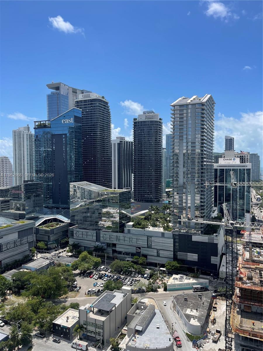 92 Southwest 3rd Street, Unit 3203 Miami, FL 33130 - Photo 34 of 38